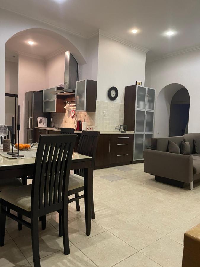 Apartment Kostyushka Lviv Kültér fotó