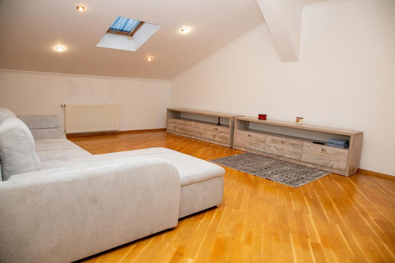 Apartment Kostyushka Lviv Kültér fotó